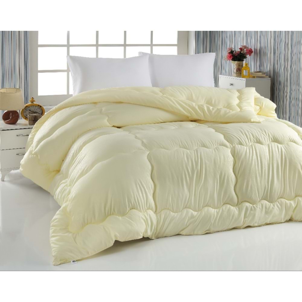 Komfort Home Çift Kişilik Biyeli Ultra Lüx Yorgan 195x215 CM