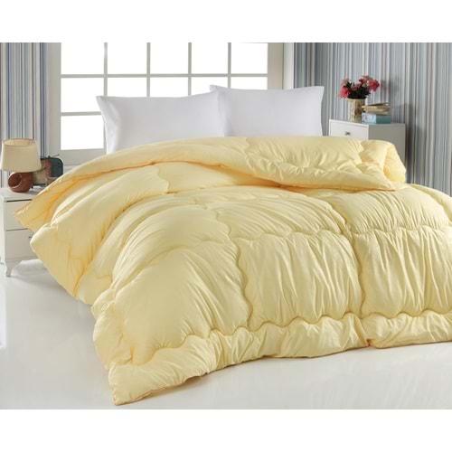 Komfort Home Çift Kişilik Biyeli Ultra Lüx Yorgan 195x215 CM